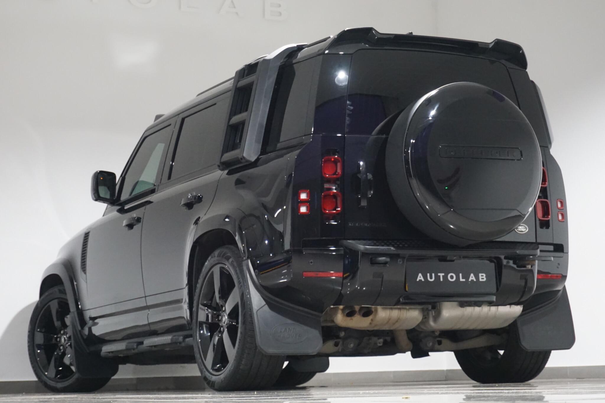Land Rover Defender 110 3.0 D300 MHEV X-Dynamic HSE Auto 4WD Euro 6 (s/s) 5dr